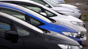В АЕБ объяснили падение авторынка РФ усталостью населения