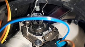 Замена лампочки ближнего света на Киа Венга. Kia venga headlig