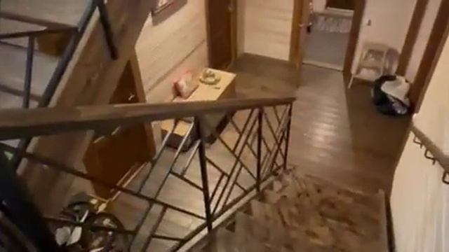 Перила на лестницу в современном стиле смотреть онлайн