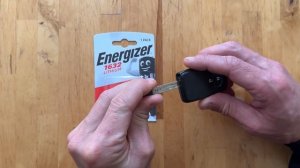 ТОЙОТА ПРИУС 30 | ЗАМЕНА БАТАРЕЙКИ В КЛЮЧЕ НА TOYOTA PRIUS 30 | ?