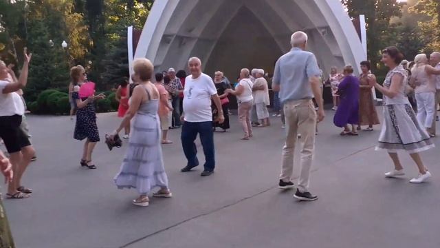 А ПЕРВОЕ СЛОВО ДОРОЖЕ ВТОРОГО! ТАНЦЫ ХАРЬКОВ 2021 #dance #ха смотреть онлайн