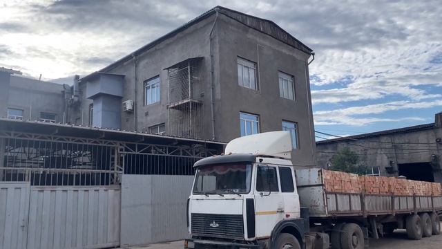 Завод Фрунзе: от промышленного гиганта до убогой трущ? смотреть онлайн