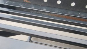 Мангалы уродцы. 
Так делают, чтоб вы купили новый через год.