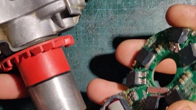 Milwaukee М18 CHPX все про ремонт електроніки 👌 🤗 #repair #milwaukee смотреть онлайн