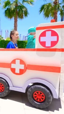 Рома и Диана Доктор Оливер спешит на помощь 🚑