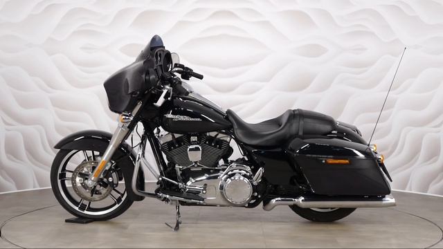 Harley-Davidson Street Glide vin 5HD1KBME0EB662390