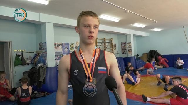 Новомосковские борцы вернулись  с наградами