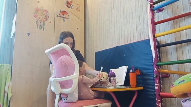 Vlog🌷 1 день с реборнами😌 реборн Саша упала с качелей ? смотреть онлайн