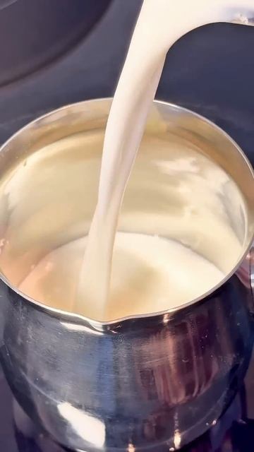 Chocolate covered strawberries with kataifi dough and pistachio paste/Клубника в шоко? смотреть онлайн