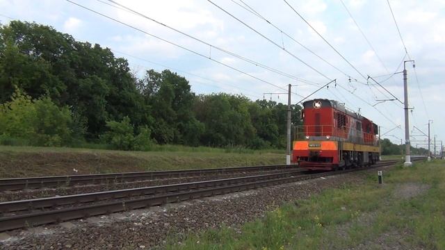 Маневровый тепловоз ЧМЭ3-972 резервом по перегону Голут смотреть онлайн