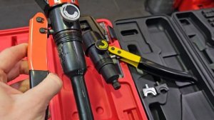 Порівняння HP-70 і EMEADS YQK-70 Гідравлічний прес для Обжима ?