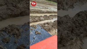 Проезд около 70 километров по размокшей глинянгдороге с глубокими колеями. Из Усть-Ишима в Викулово