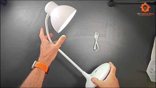Акумуляторна настільна лампа HOROZ ELECTRIC AYSU 10W  049-034-0010-010