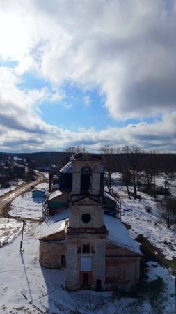 Храм 18 века. Находится в начале реставрации