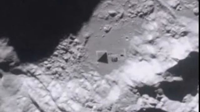 Pyramid of the Moon is found on the official NASA photo Пирамида на Луне смотреть онлайн