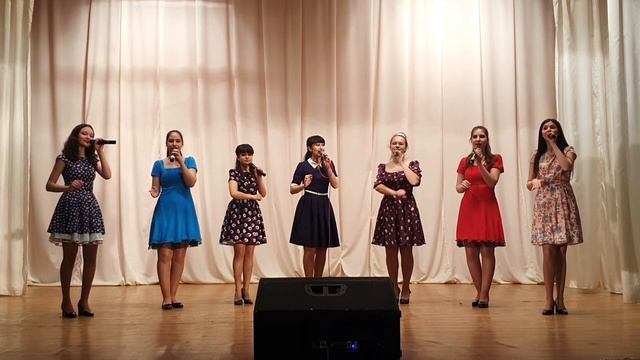 Народный вокальный коллектив Театр песни Браво А что ждет нас впереди