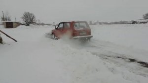 Отвал для чистки снега на ниву