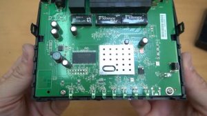 Что внутри? - D-link DIR-300