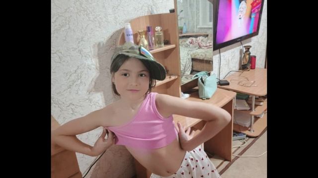 Моя маленькая фотомоделька. Автор О.Старинец; исп. ИНГА. — в-3