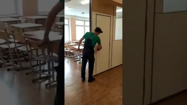 Трансформируемые перегородки на стальном треке - школ