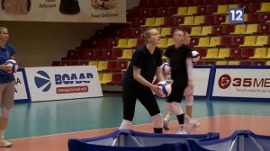 Дистанция: волейбол, хоккей и футбол