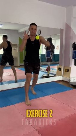 Боксеркое упражнение на ловкость 🥊 #бокс #мма #боксер #тренировка #спорт
