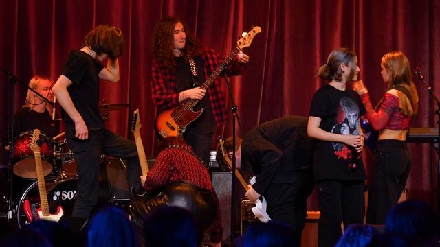 Квартирник в "Домисольке" с Александром Маршалом смотреть онлайн