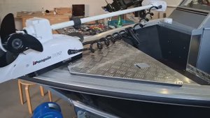 Переделка якорного рундука на лодке Салют Reakcrafr 470 под установку носового электромотора.