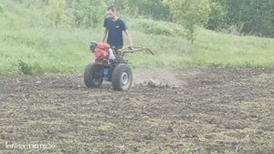 Самодельный мотоблок на червячном редукторе. Первые н