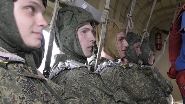 Прыжки с парашютом. Волосово