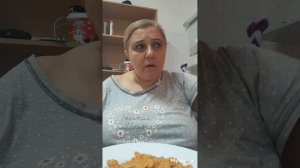 Интересно,  полезно, узнать тоже  полезно- ХЛОПЬЯ с мол?