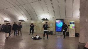 Mulermanband - Girls Like You (Instrumental). Музыка в метро.  Станция Чеховская.