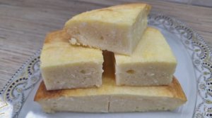 Традиционная творожная запеканка самая лучшая.