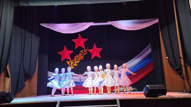 "Русский сувенир" Образцовая хореографическая студия смотреть онлайн