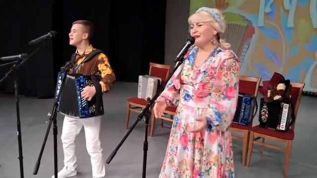 Светлана Калачёва и Никита Ронжин - Наши русские блины.