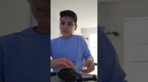 Unboxing на FOLDABLE DRONE V88 с HD CAMERA UAV V88.