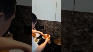 ХОТ-ДОГ ПО-БЫСТРОМУ И ПО ВКУСНОМУ!