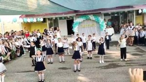 Танец первоклассников и выпускников 2023г.🌷