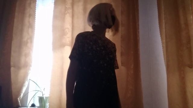 Идея из тик тока. (Автор решил поснимать в парике и ост? смотреть онлайн