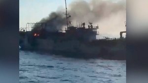 Пожар на рыболовном судне «Айсберг» в Японском море ликвидирован. Экипаж не пострадал
