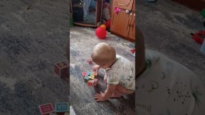 Марк строит башню
