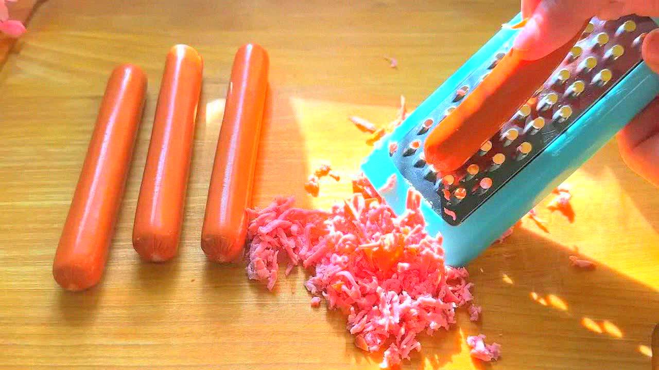Попробуйте этот невероятно простой и вкусный рецепт с сосисками и кефиром! СУПЕР!