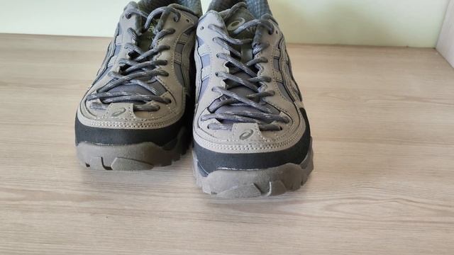 Кроссовки Asics Gel-Pickax Glay Grey/Mink. смотреть онлайн