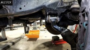 замена переднего нижнего рычага и шаровой опоры .. toyota