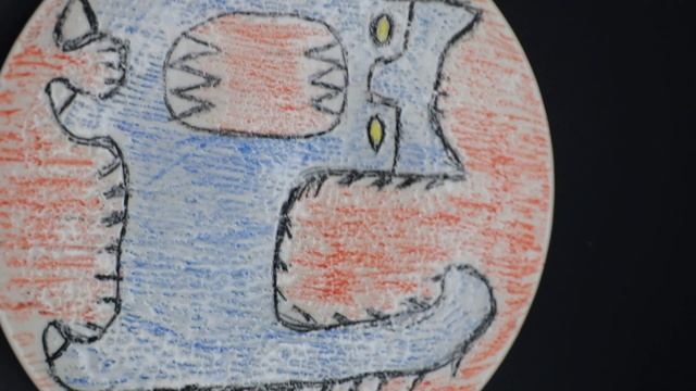 Керамическая тарелка «Свирепый кот свирепо мяукает»