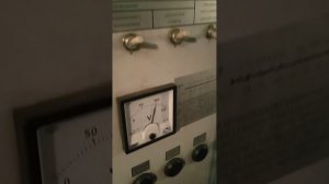 тепловоз 2тэ25км. Аккумулятор отырған кезде оталдыру т?