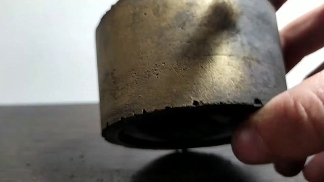 НЕ ВЫБРАСЫВАЙ Старую Свечу | Made of concrete and an old candle
