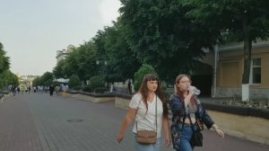 250605 Улица Ленина песня Такие девушки как звёзды что светят в небе до утра В одну из ни город Орёл