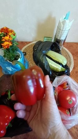 Слетала на рынок за овощами, и правда цены улетные.😂👍06.06.2025г
