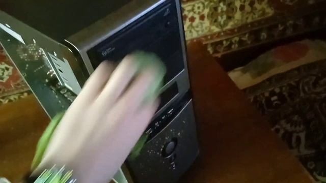 "ИГРОВОЙ" ОФИСНЫЙ ПК ПОПАЛ КО МНЕ / ЧТО ПОД КРЫШКОЙ? смотреть онлайн